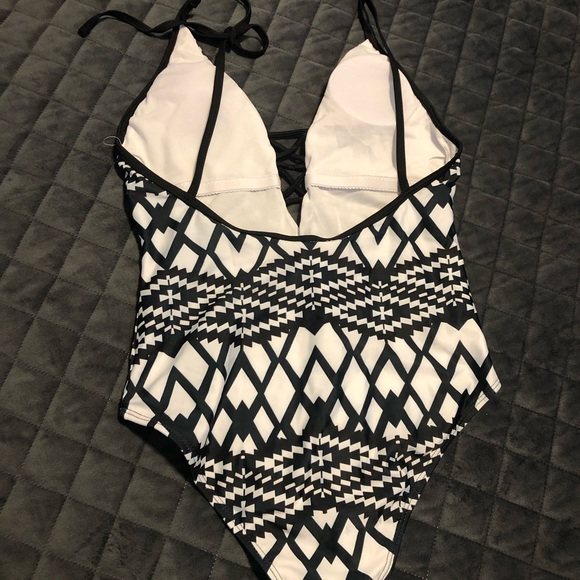 Swim suit one piece black/white - Picture 2 of 2